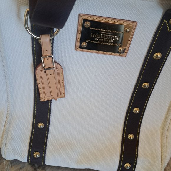 Louis Vuitton Antigua Tote MM - Picture 5 of 12